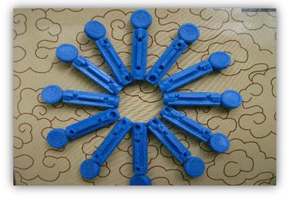 LANCETTE PUNGIDITO WELLION LANCET GAUGE 28 25 PEZZI - dottorbianchi.it